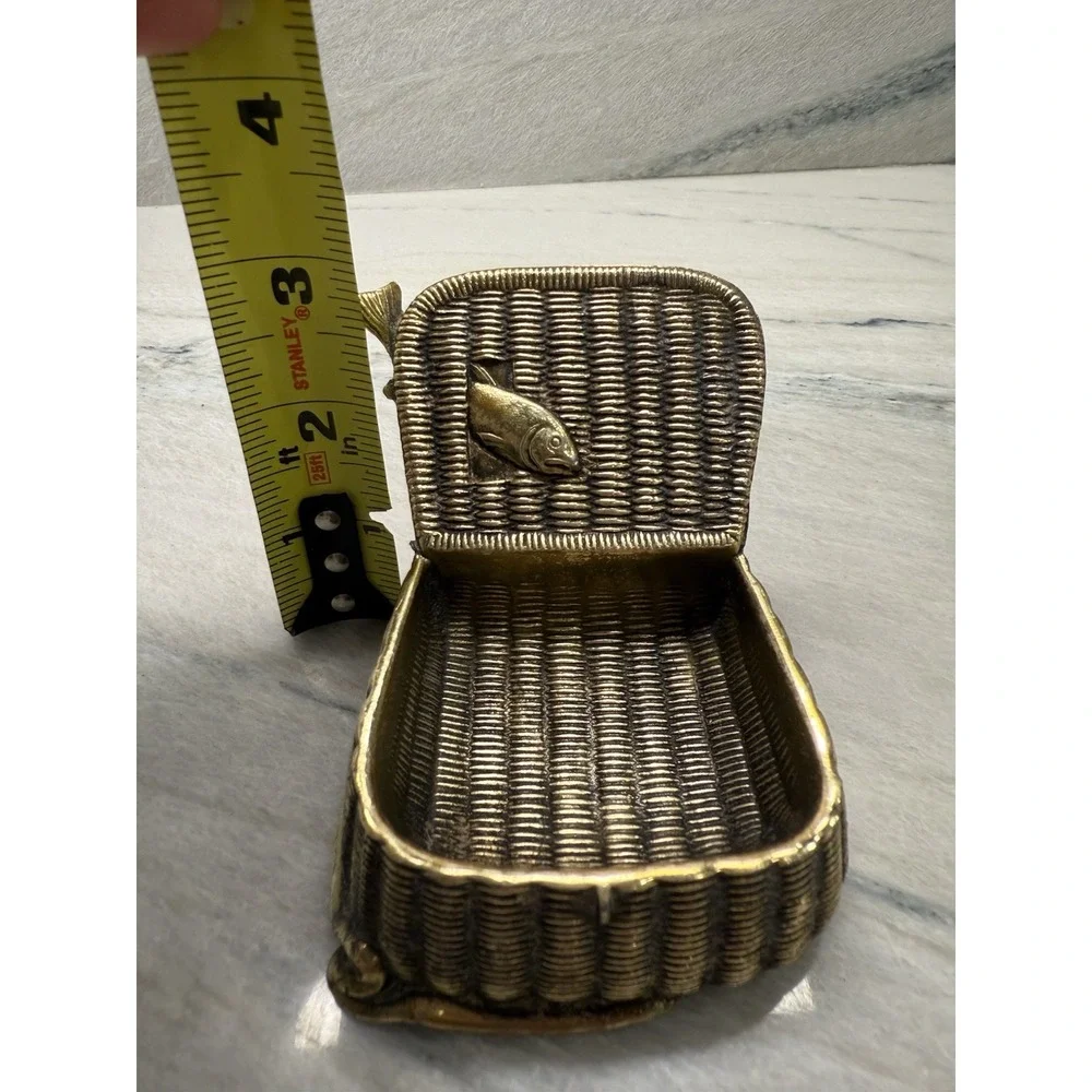 Antique‎ Vintage Jennings Brother Fish In A Basket Paperweight Brass Rare Htf